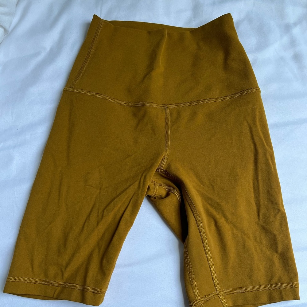 Lululemon bike shorts